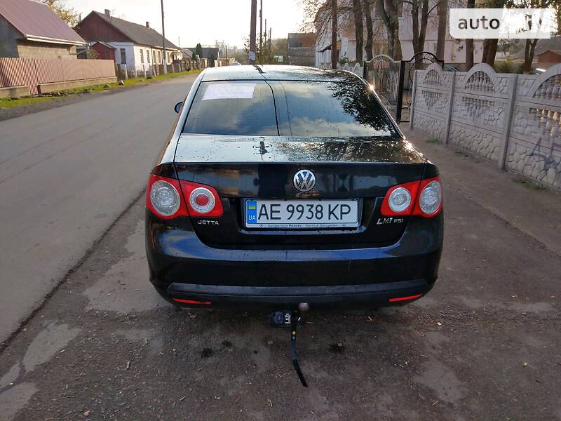 Седан Volkswagen Jetta 2006 в Старокостянтинові