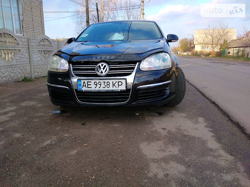 Седан Volkswagen Jetta 2006 в Старокостянтинові