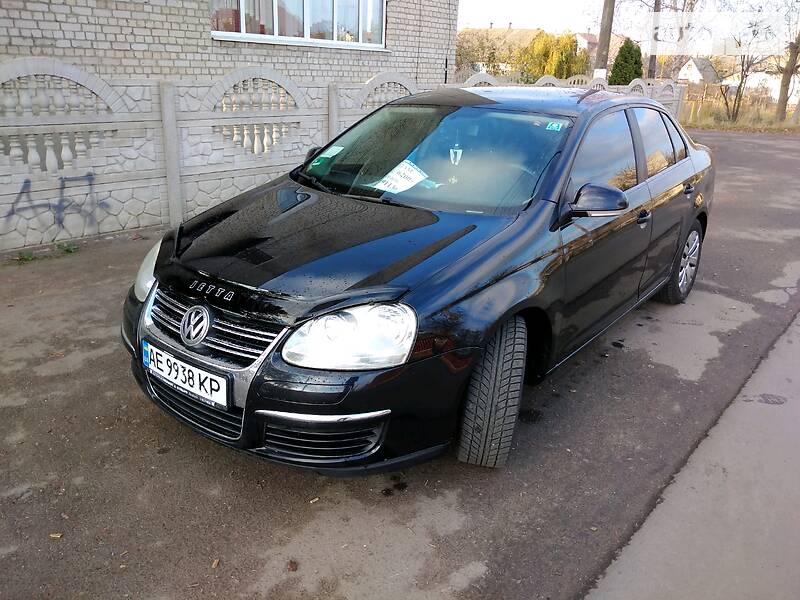Седан Volkswagen Jetta 2006 в Старокостянтинові
