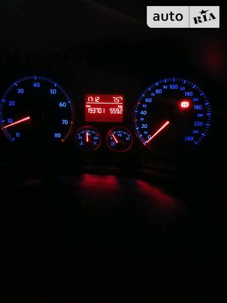 Седан Volkswagen Jetta 2006 в Старокостянтинові