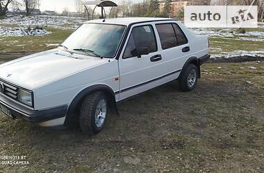 Седан Volkswagen Jetta 1985 в Сарнах