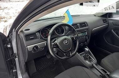 Седан Volkswagen Jetta 2015 в Івано-Франківську