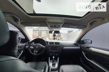 Седан Volkswagen Jetta 2014 в Харькове