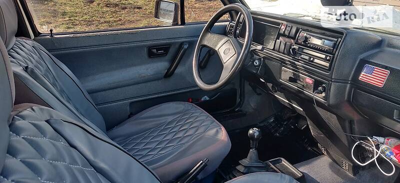 Седан Volkswagen Jetta 1987 в Чернівцях