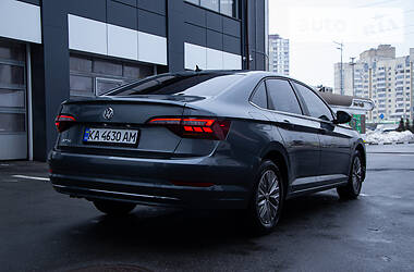 Седан Volkswagen Jetta 2018 в Киеве