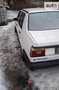 Седан Volkswagen Jetta 1987 в Олевске