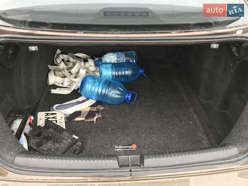 Седан Volkswagen Jetta 2015 в Херсоні