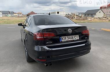 Седан Volkswagen Jetta 2016 в Киеве