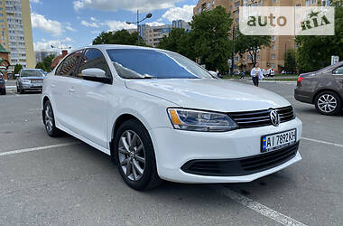 Седан Volkswagen Jetta 2012 в Броварах