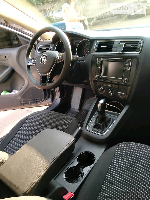 Седан Volkswagen Jetta 2016 в Киеве
