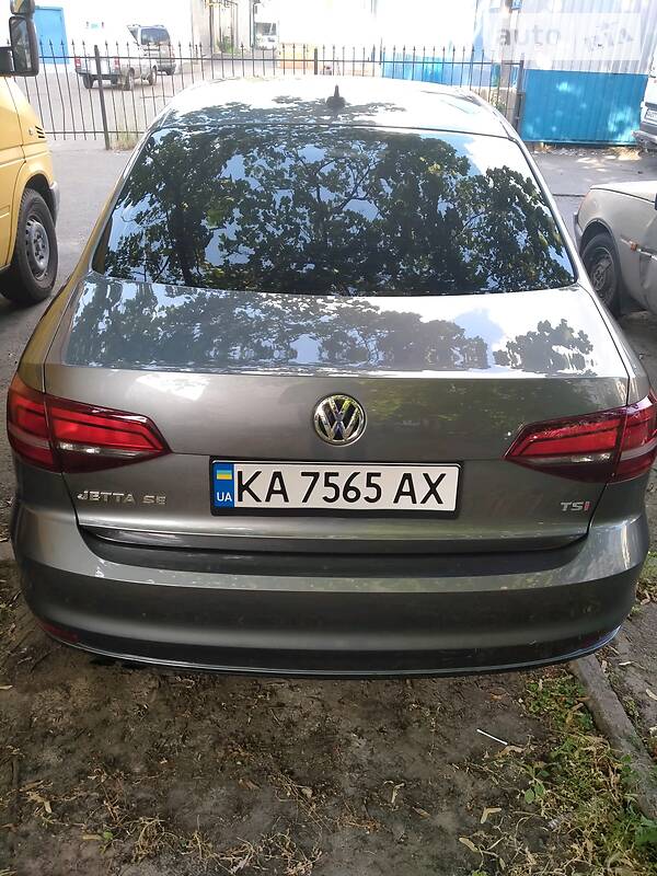 Седан Volkswagen Jetta 2016 в Киеве