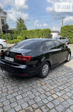 Седан Volkswagen Jetta 2015 в Умани