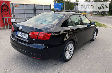 Седан Volkswagen Jetta 2014 в 