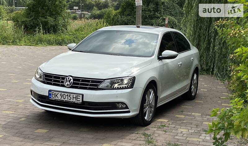 Седан Volkswagen Jetta 2014 в Ровно