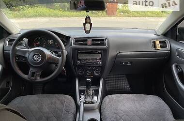 Седан Volkswagen Jetta 2011 в Покровську