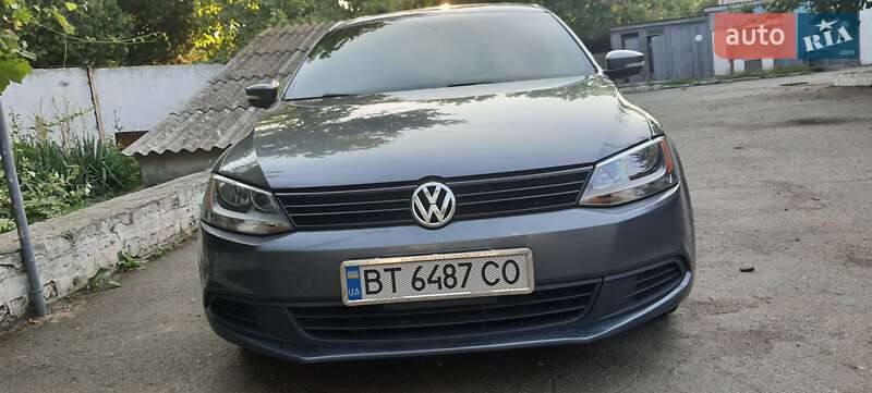 Седан Volkswagen Jetta 2010 в Києві