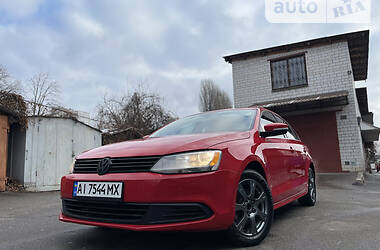 Седан Volkswagen Jetta 2013 в Киеве