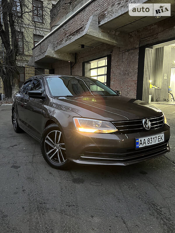 Седан Volkswagen Jetta 2015 в Киеве фото 7 Седан Volkswagen Jetta 2015 в Киеве