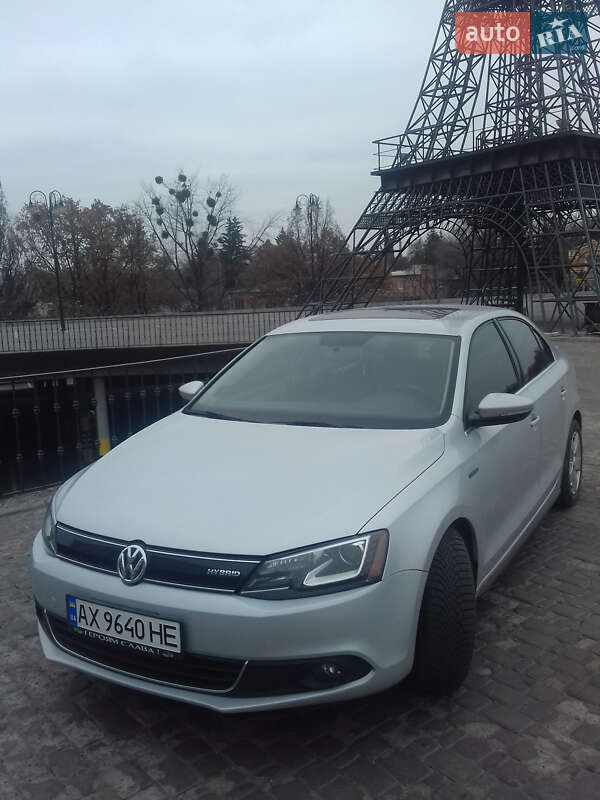 Седан Volkswagen Jetta 2013 в Харькове