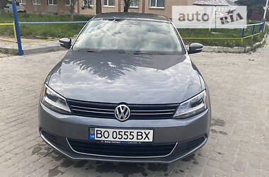 Седан Volkswagen Jetta 2013 в Тернополе