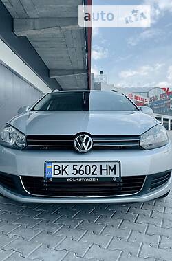 Универсал Volkswagen Jetta 2014 в Киеве