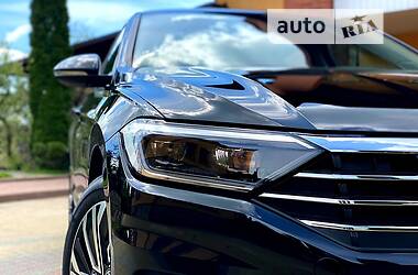 Седан Volkswagen Jetta 2018 в 