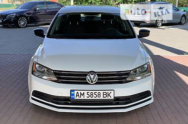 Седан Volkswagen Jetta 2016 в Киеве