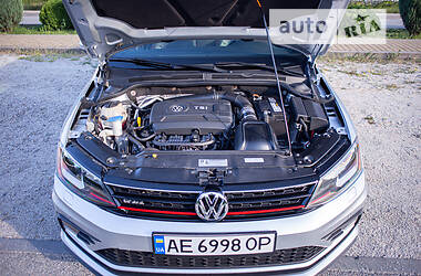 Седан Volkswagen Jetta 2014 в Днепре