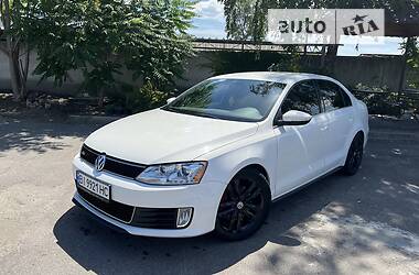 Седан Volkswagen Jetta 2012 в Кременчуге