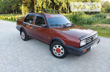 Седан Volkswagen Jetta 1985 в Львові