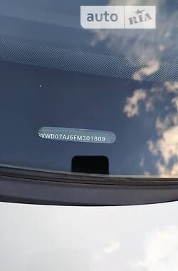 Седан Volkswagen Jetta 2015 в 