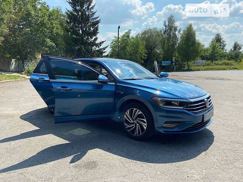 Седан Volkswagen Jetta 2019 в Хмельницком