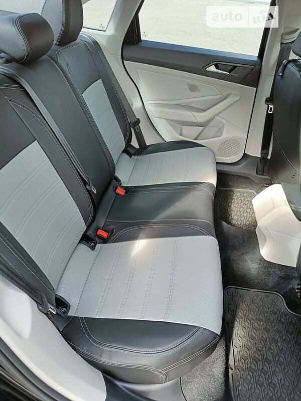 Седан Volkswagen Jetta 2019 в Харькове