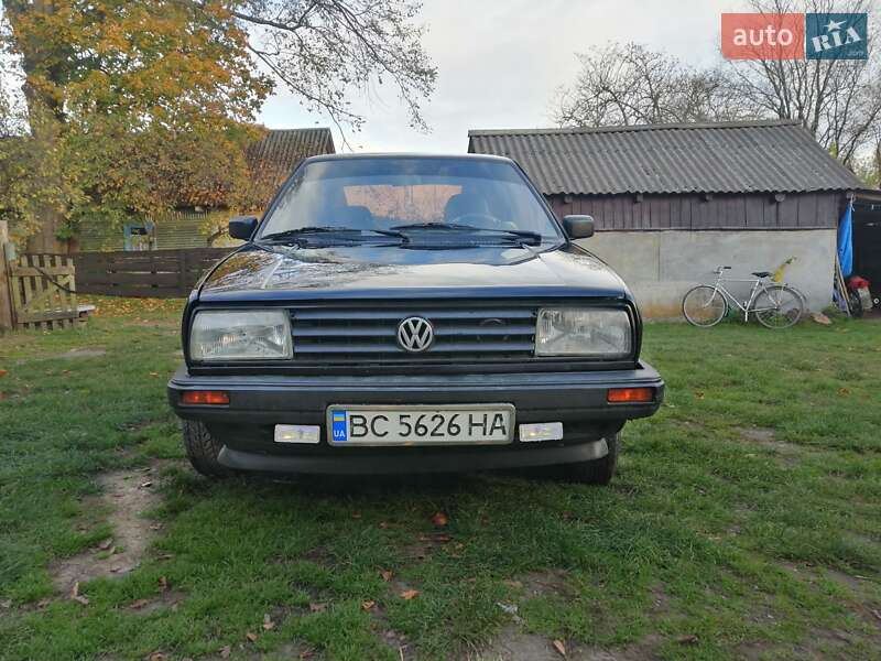 Седан Volkswagen Jetta 1988 в Шацке
