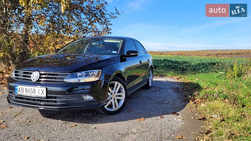 Седан Volkswagen Jetta 2015 в Виннице