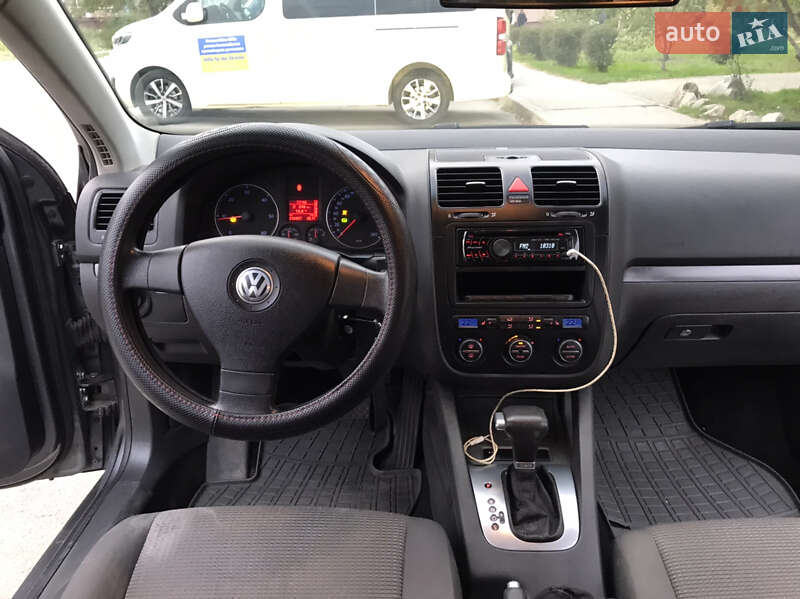 Седан Volkswagen Jetta 2007 в Запоріжжі