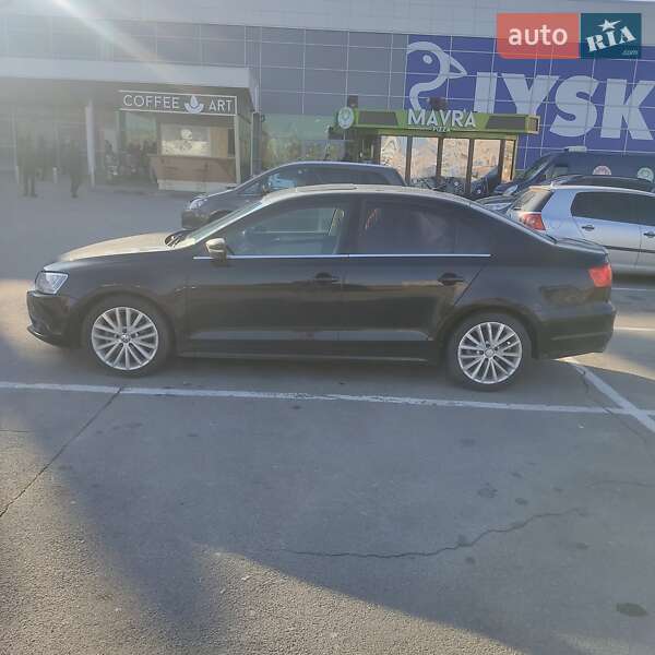 Седан Volkswagen Jetta 2013 в Запоріжжі