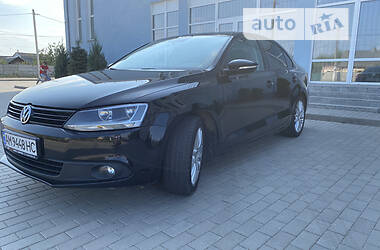 Седан Volkswagen Jetta 2012 в Житомире