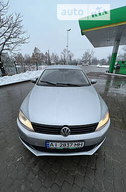 Седан Volkswagen Jetta 2012 в Чернігові