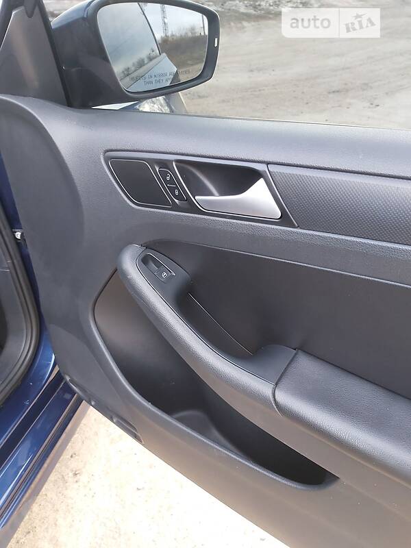 Седан Volkswagen Jetta 2013 в Харькове
