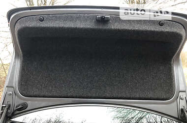 Хэтчбек Volkswagen Jetta 2005 в 