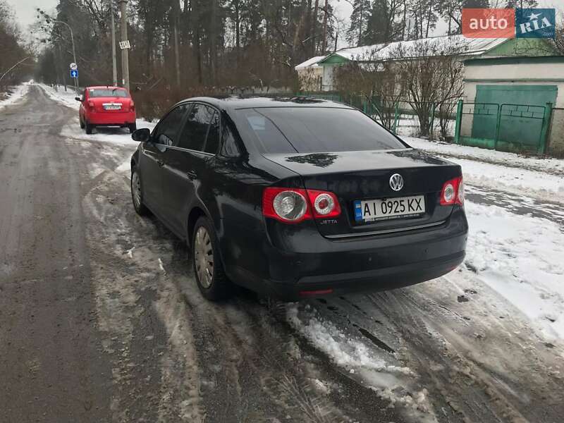 Седан Volkswagen Jetta 2006 в Киеве