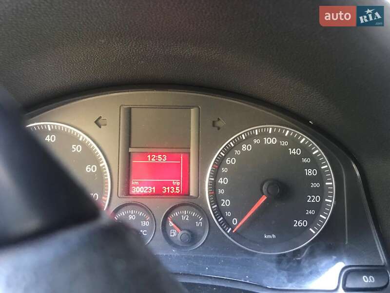 Седан Volkswagen Jetta 2006 в Киеве