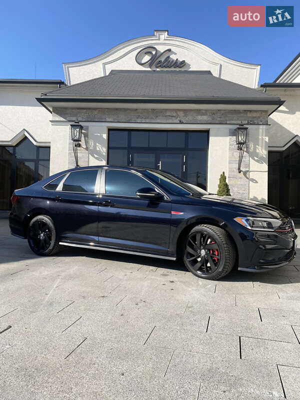 Седан Volkswagen Jetta 2019 в Мукачево