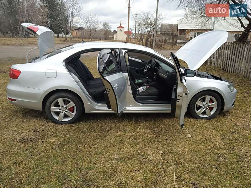 Седан Volkswagen Jetta 2012 в Вознесенську