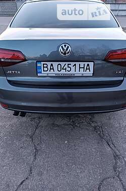 Седан Volkswagen Jetta 2017 в Кропивницком