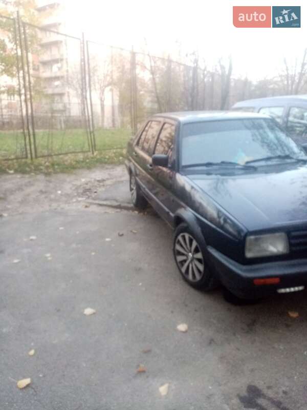 Седан Volkswagen Jetta 1988 в Львові