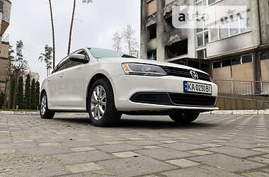 Седан Volkswagen Jetta 2012 в Ирпене