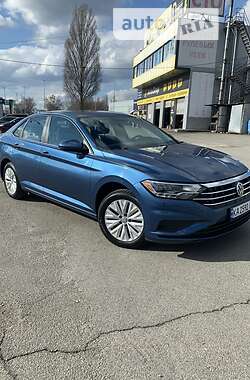 Седан Volkswagen Jetta 2019 в Киеве