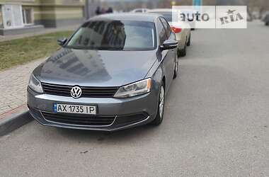 Седан Volkswagen Jetta 2013 в Харькове